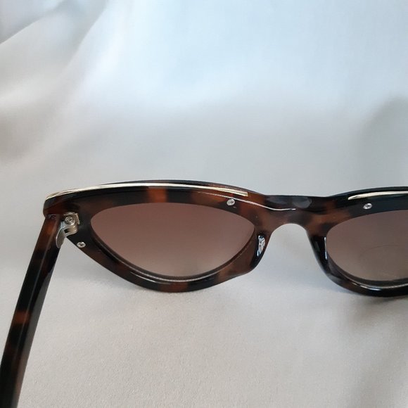 NWT Aldo | Retro cat-eye sunglasses - Picture 5 of 8